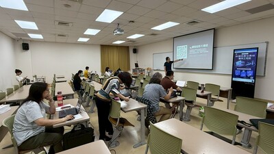 【EMI教師增能講座】AI 輔助數位教材製作工作坊圖片