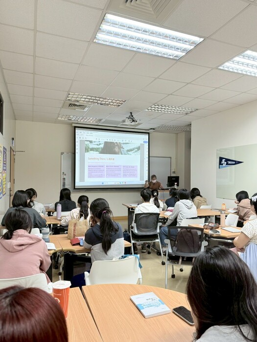 【EMI學生英語力培育課程】114年10月8日-22日 童話的療癒力量圖片